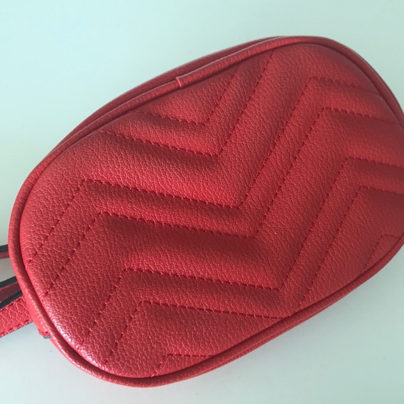 RED modern fanny pack - Picture 2 of 4